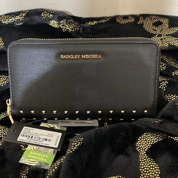 Badgley Mischka bundle - Picture 3 of 9